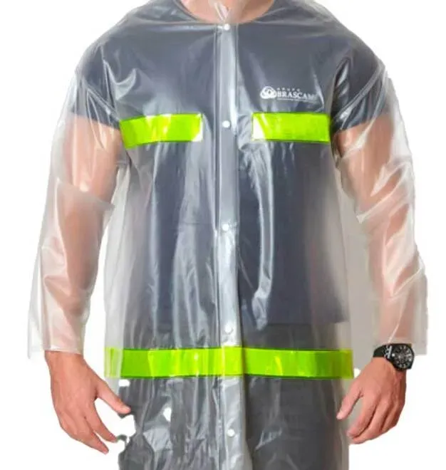 Capa de Chuva Incolor em Pvc Laminado 0,20 Com Refletivo Verde Frente e Costas CA 28450