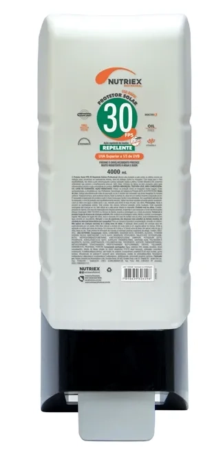 Protetor Solar Profissional Nutriex Fator 30 Com Repelente 4 Litros Refil