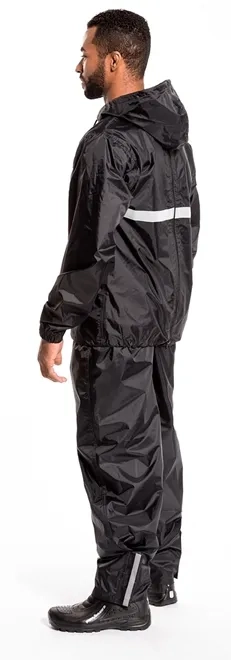 Conjunto Impermeável em Nylon Pantaneiro Tornado Preto com Refletivo Capuz  e Abertura para Mochila CA 42187/42186