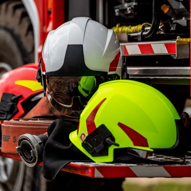 Capacete Para Bombeiro Libus Vulcan Neo Combate a Incêndios - Radiação Térmica, Arco Elétrico