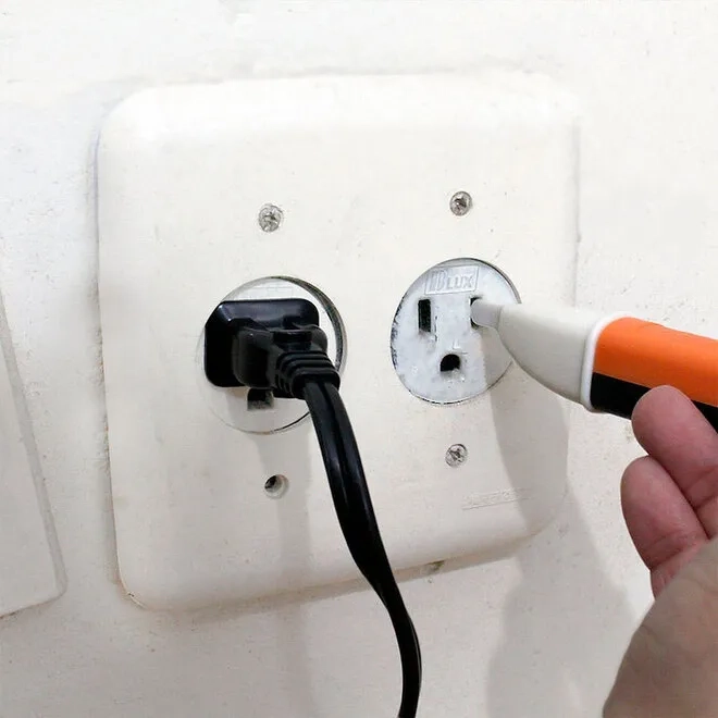 Detector de Tensão Tipo Caneta 90 a 1000V Instrutemp ITDT1000 Sem Contato Com 2 pilhas AAA