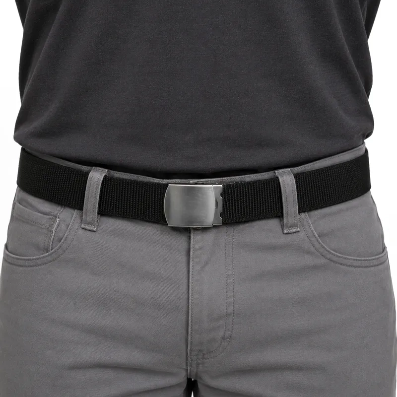 Cinto de Nylon Preto com Fivela Metálica de Engate Rápido Ajustável