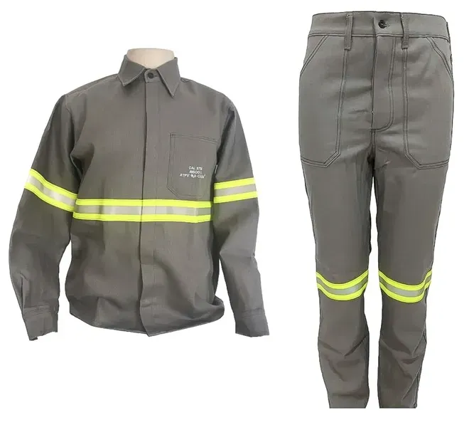 Conjunto Eletricista Cinza NR10 Risco II Atpv 11,0 Com Refletivo Eqpro CA 41146 e 41147