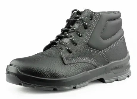 Bota de Segurança em Amarrar Fujiwara BNFS Com Bico de Pvc 4065BNFS4600FX Atende Norma CA 42032