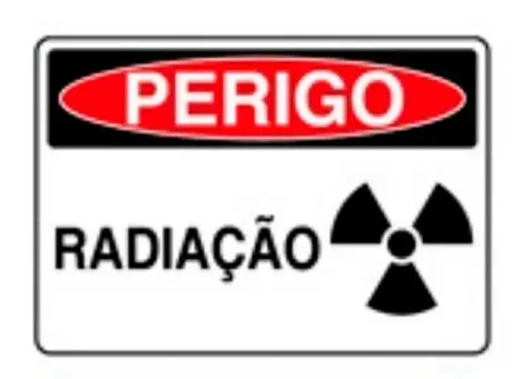 Placa de Sinalização em PVC Perigo Radiação 25X35 CM Modelo SP15