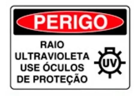 Placa de Sinalização em PVC Perigo Raio Ultravioleta Use Óculos de Proteção 25X35 CM Modelo SP37